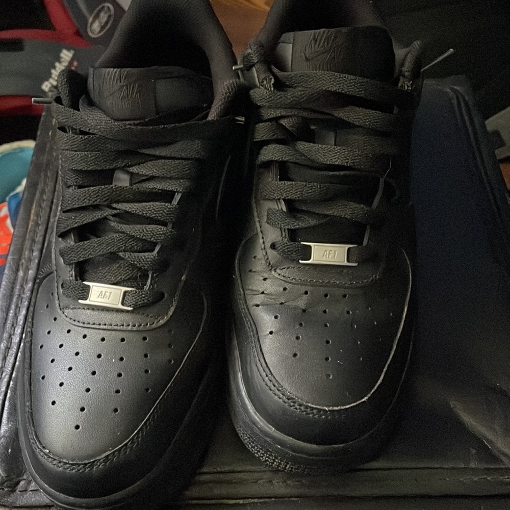 Nike Black Air Force 1 - Picture 2 of 4